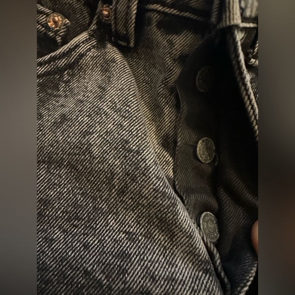 🌹SIGNATURE8 ~ Size Small ~ Black Distressed Jean Shorts - Picture 15 of 16